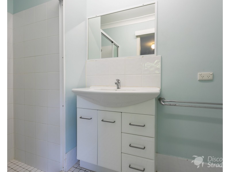 18 Waller Court, Point Lookout QLD 4183