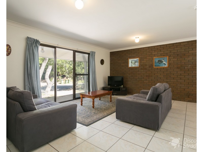 18 Waller Court, Point Lookout QLD 4183