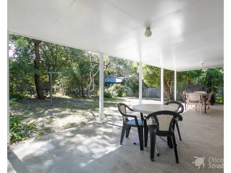 18 Waller Court, Point Lookout QLD 4183