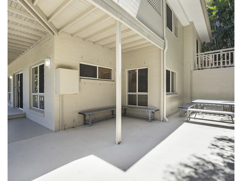 42 Samarinda Way, Point Lookout QLD 4183