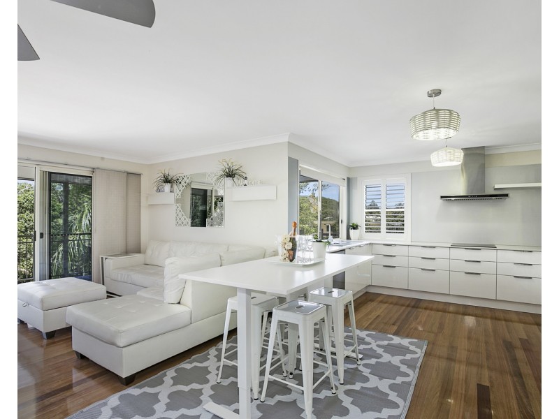42 Samarinda Way, Point Lookout QLD 4183