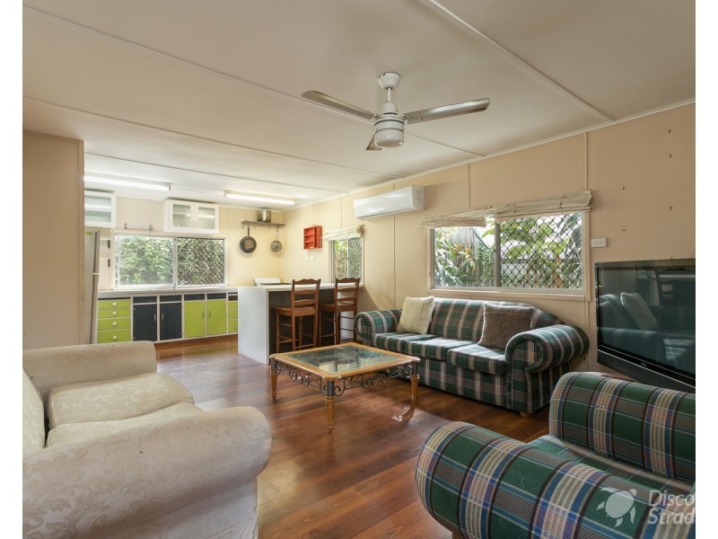 4 Petrie Street, Dunwich QLD 4183