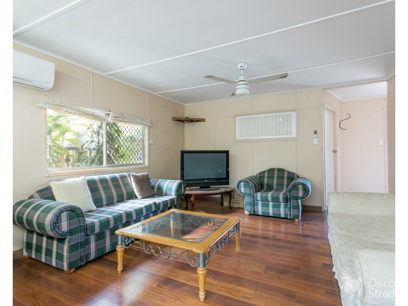 4 Petrie Street, Dunwich QLD 4183