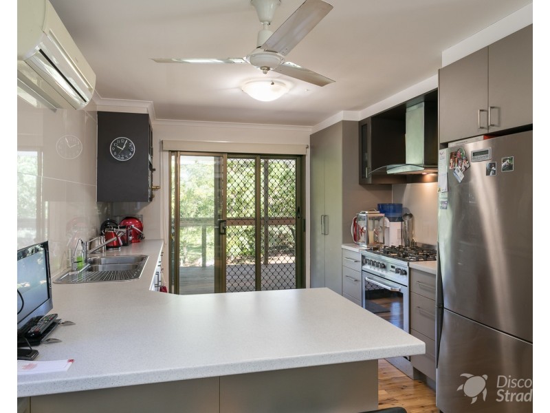 32 Tramican Street, Point Lookout QLD 4183