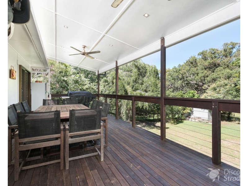 32 Tramican Street, Point Lookout QLD 4183