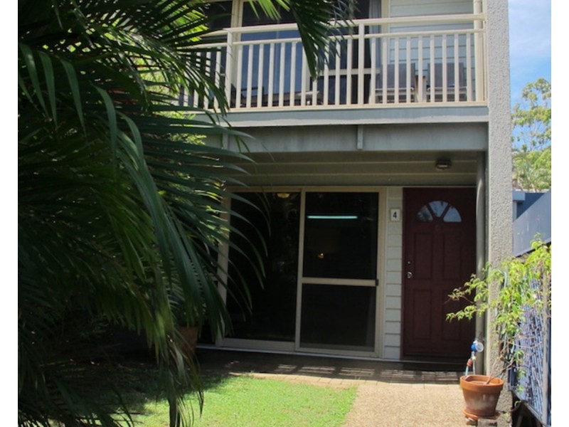 4/21-25 Cumming Parade, Point Lookout QLD 4183