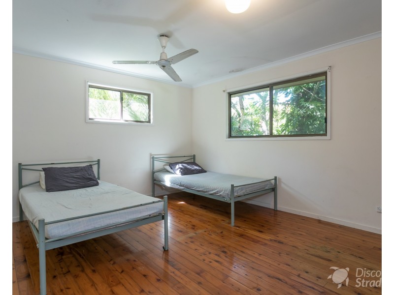 17 Tramican Street, Point Lookout QLD 4183