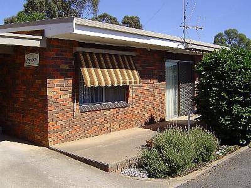 2/43 William Street, Castlemaine VIC 3450