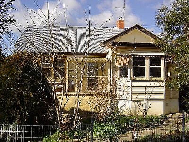 17 Wheeler Street, Castlemaine VIC 3450