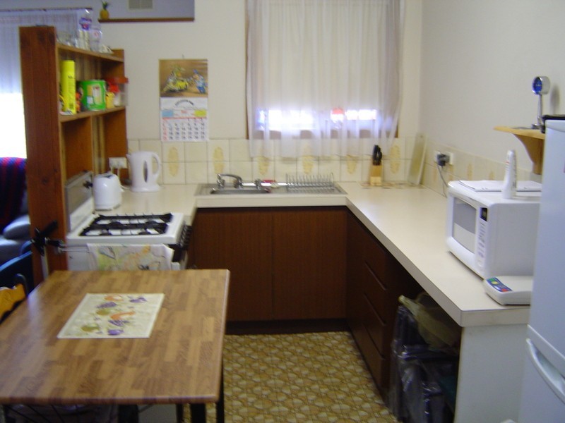 8/16 Greenhill Avenue, Castlemaine VIC 3450