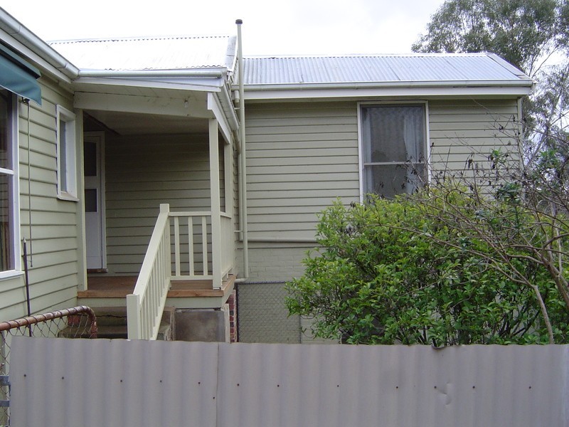 6 Farnsworth Street, Castlemaine VIC 3450