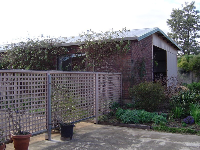 7 McGrath Street, Castlemaine VIC 3450