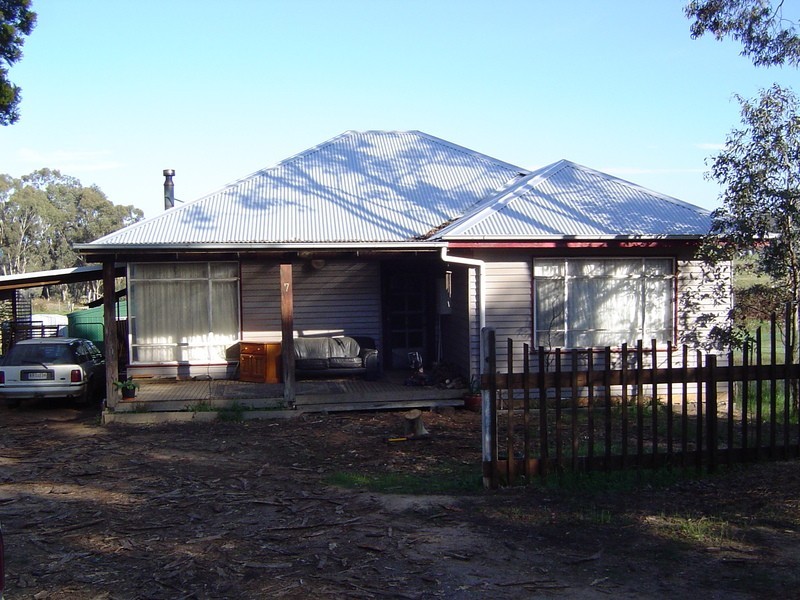 7 McEwan Street, Castlemaine VIC 3450