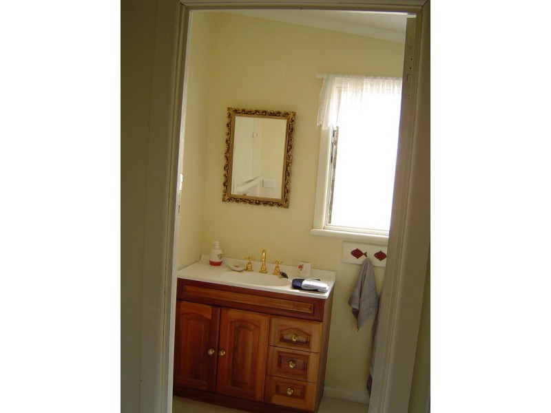 33 Hunter Street, Castlemaine VIC 3450