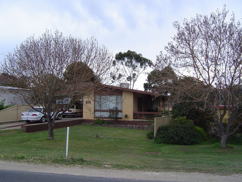 15 Richards Road, Castlemaine VIC 3450