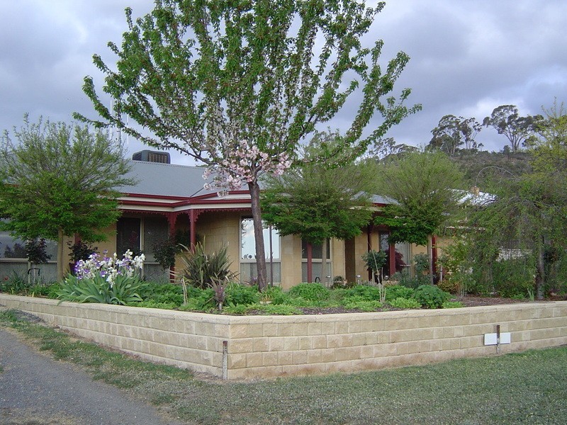 25 McKay Street, Castlemaine VIC 3450