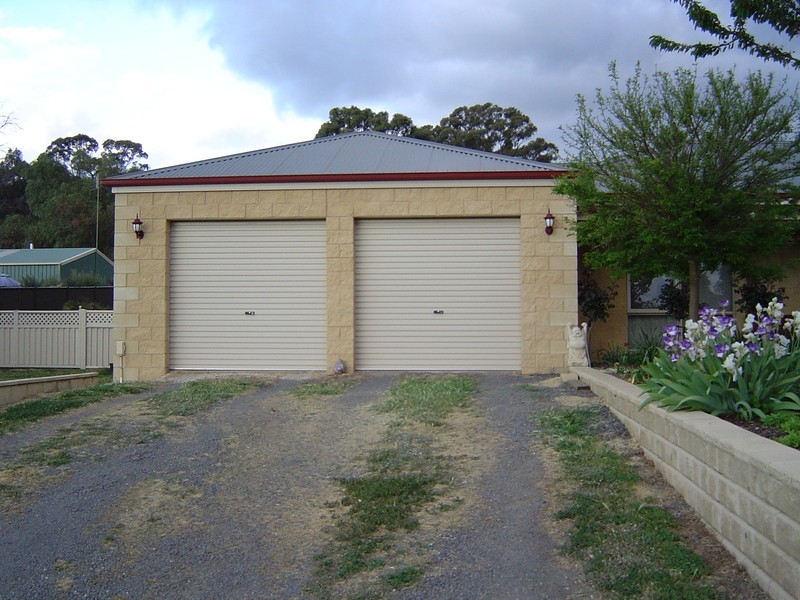 25 McKay Street, Castlemaine VIC 3450