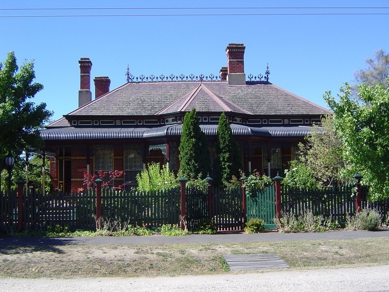 49 Campbell Street, Castlemaine VIC 3450