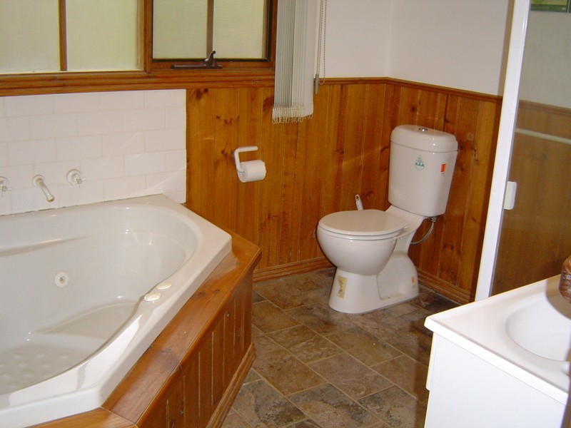 112 Blackjack Road, Harcourt VIC 3453