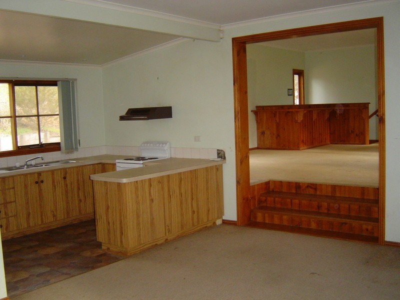 112 Blackjack Road, Harcourt VIC 3453