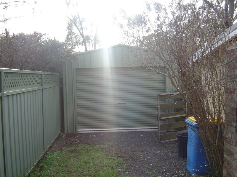 24 Station Street, Harcourt VIC 3453