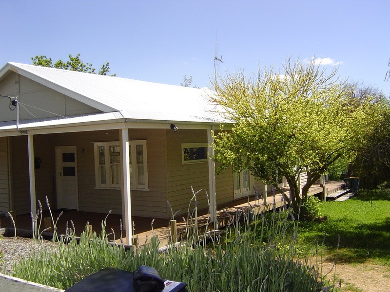 12 Wheeler Street, Castlemaine VIC 3450