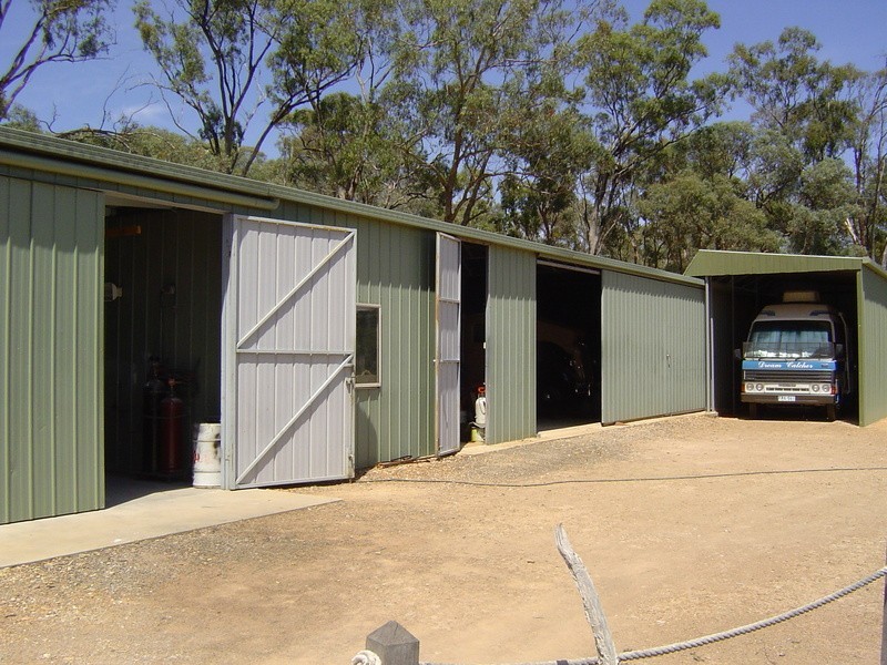 84 Moscript Street, Campbells Creek VIC 3451