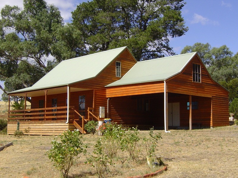 4 Chellews Road, Harcourt North VIC 3453