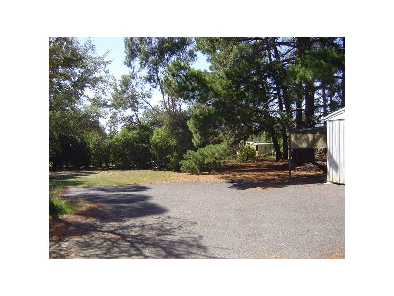 13 Maldon Road, Castlemaine VIC 3450