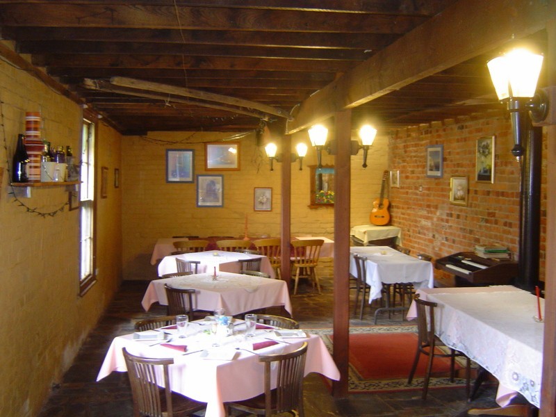 1 Templeton Street, Guildford VIC 3451