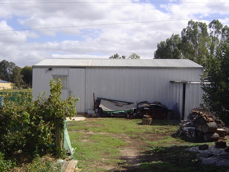 14 Church Street (Race Course Rd), Newstead VIC 3462