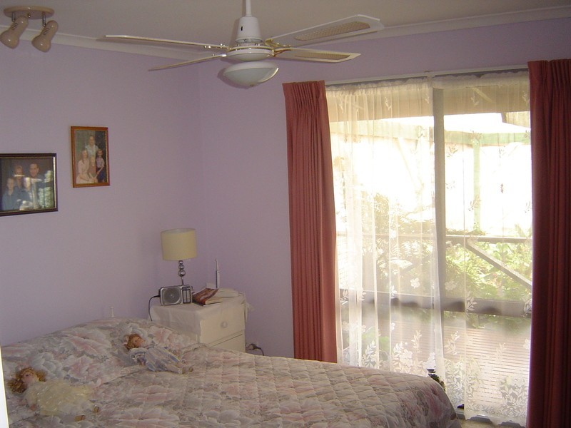 14 Church Street (Race Course Rd), Newstead VIC 3462