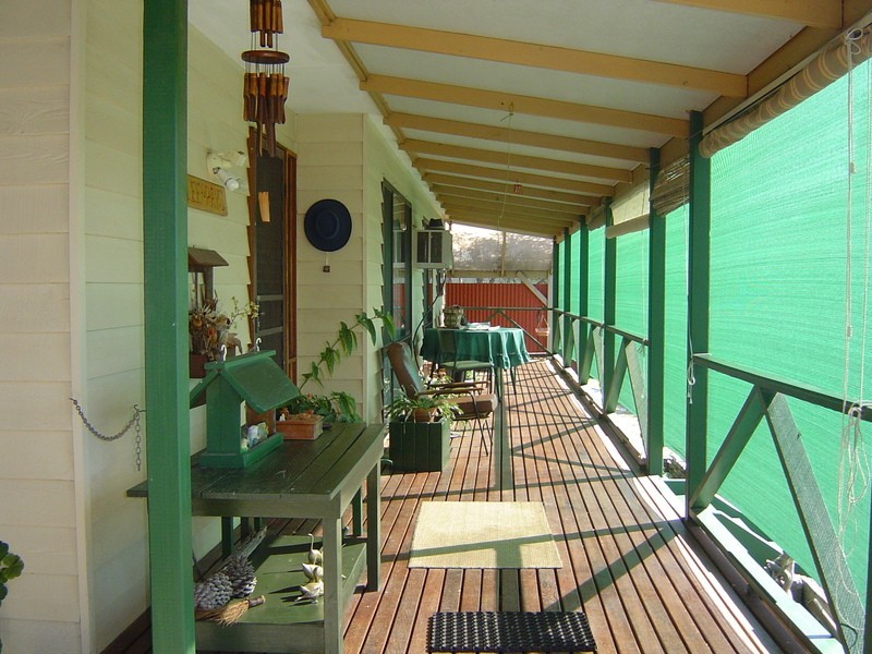 14 Church Street (Race Course Rd), Newstead VIC 3462