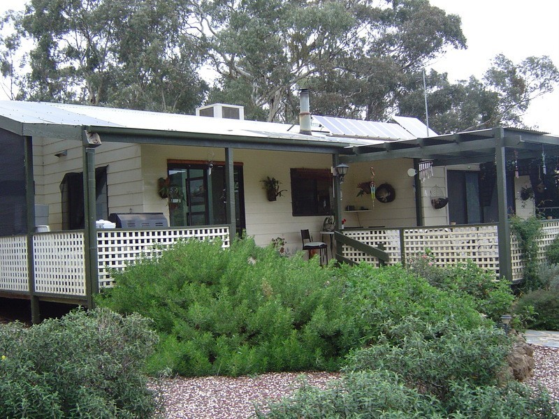 103 Gully Road, Welshmans Reef VIC 3462