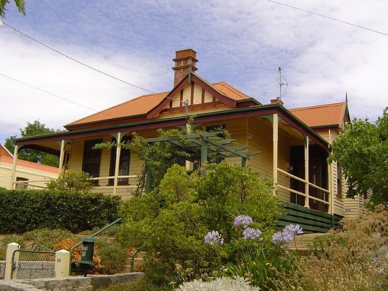 10 Templeton Street, Castlemaine VIC 3450