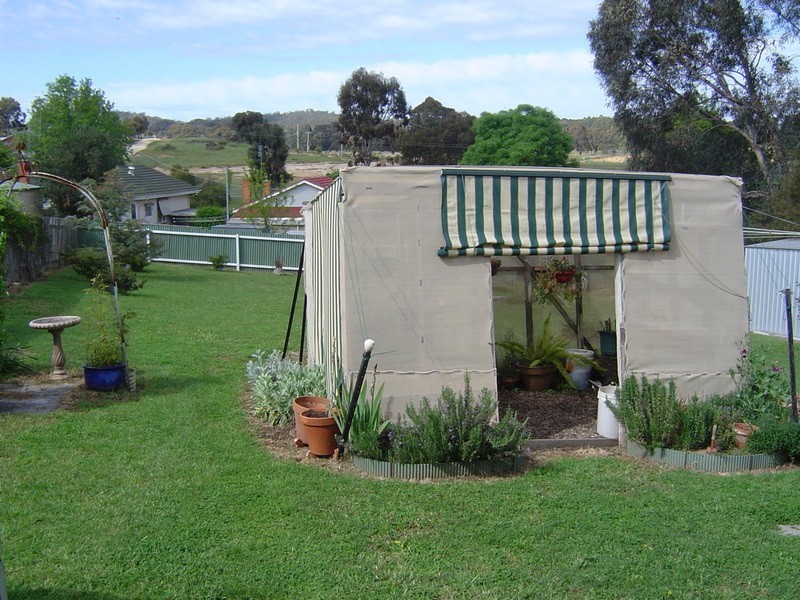 6 Roderick Street, Castlemaine VIC 3450