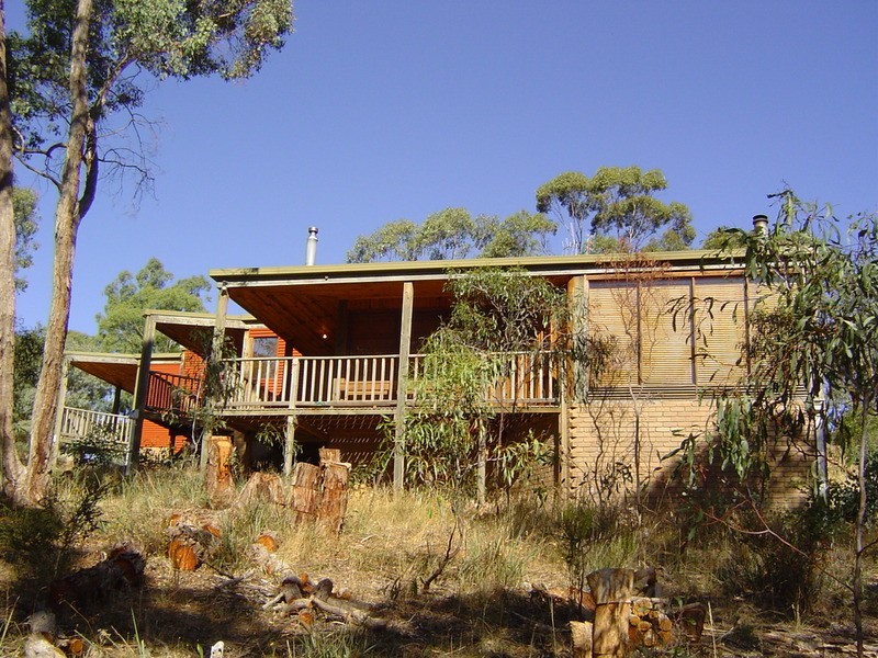 121 Binghams Road, Harcourt VIC 3453