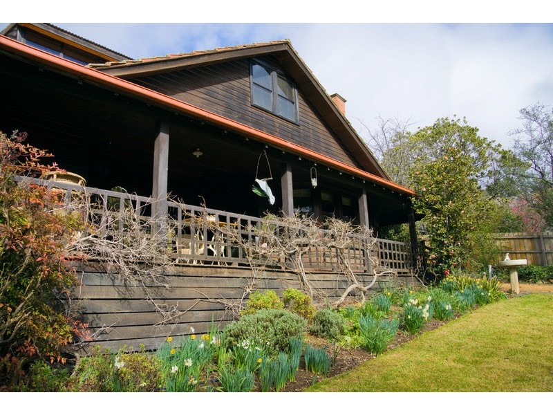 26 Greenhill Avenue, Castlemaine VIC 3450