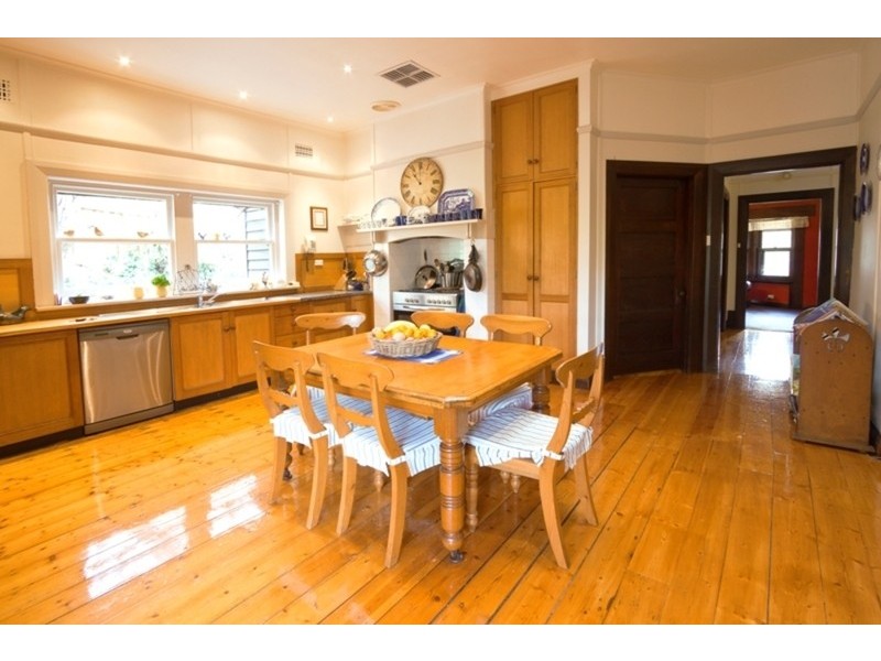 26 Greenhill Avenue, Castlemaine VIC 3450