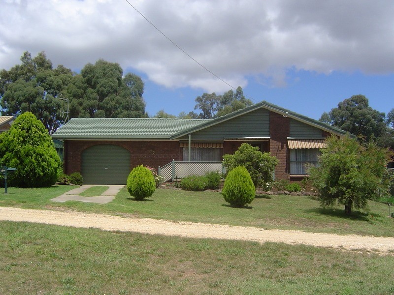 20 Lawrence Street, Castlemaine VIC 3450