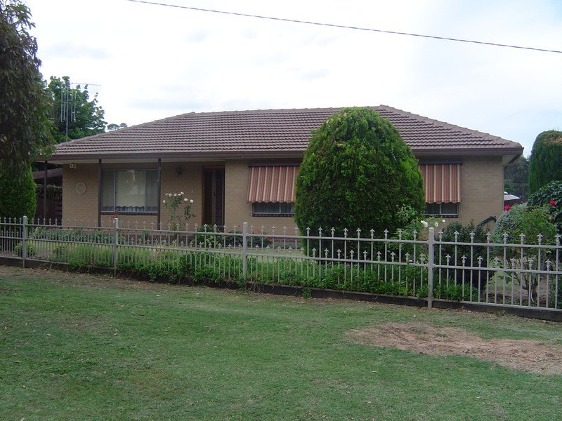 58 Elizabeth Street, Castlemaine VIC 3450