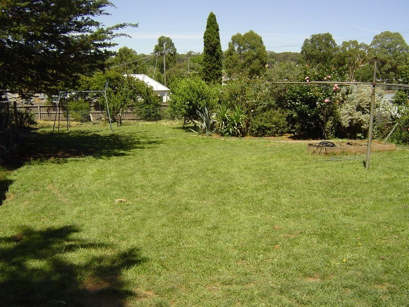 16 Moscript Street, Campbells Creek VIC 3451