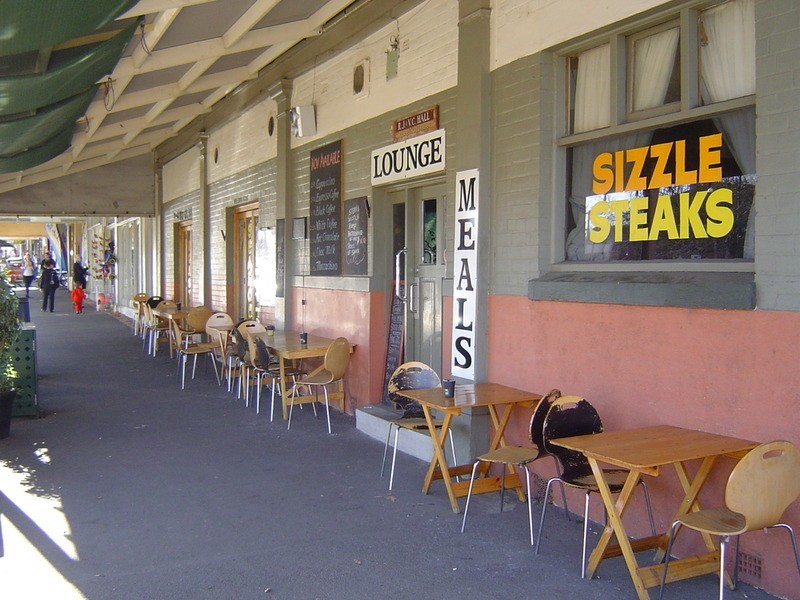 16 Hargraves Street, Castlemaine VIC 3450