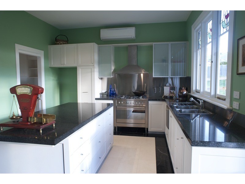 65 Adelaide Street, Chewton VIC 3451