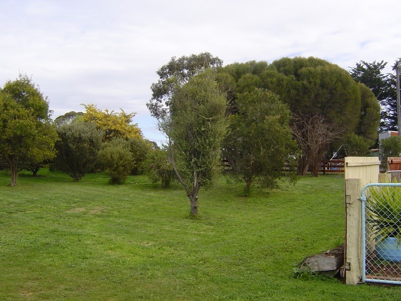8 Railway Street, Chewton VIC 3451