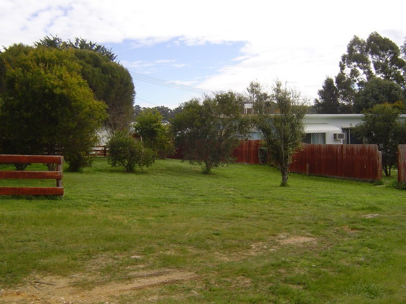 8 Railway Street, Chewton VIC 3451