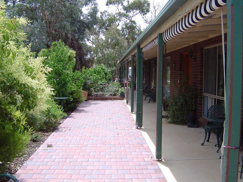 11 Butterworth Street, Castlemaine VIC 3450