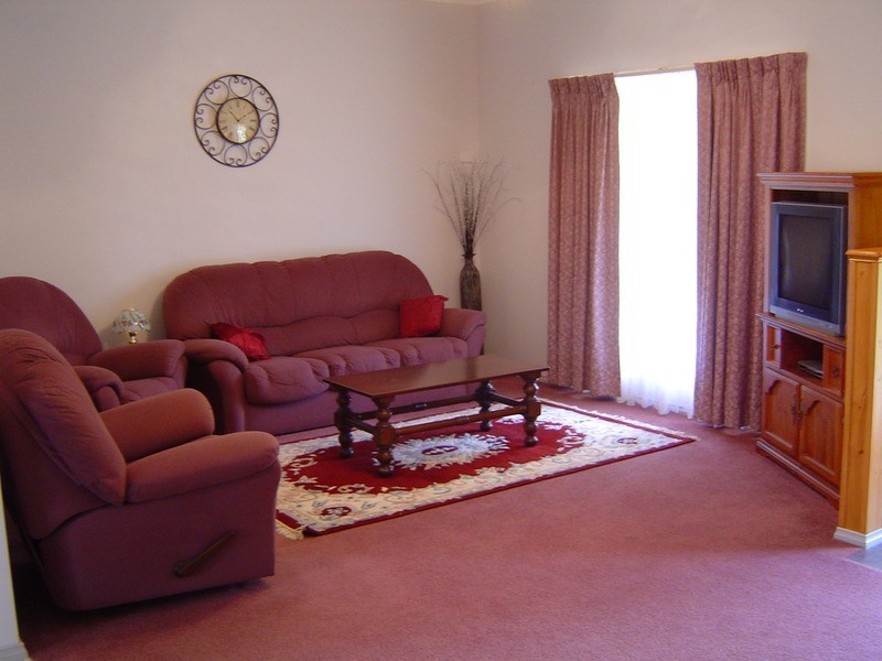 11 Butterworth Street, Castlemaine VIC 3450