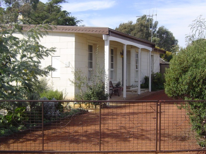 2 DiamondGully  Road, Campbells Creek VIC 3451