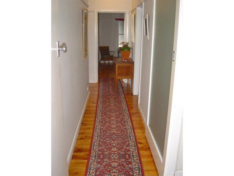 1 Roderick  Street, Castlemaine VIC 3450